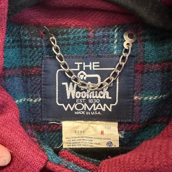 Woolrich Vintage Burgundy Women's Wool Coat Size Medium - Picture 4 of 11